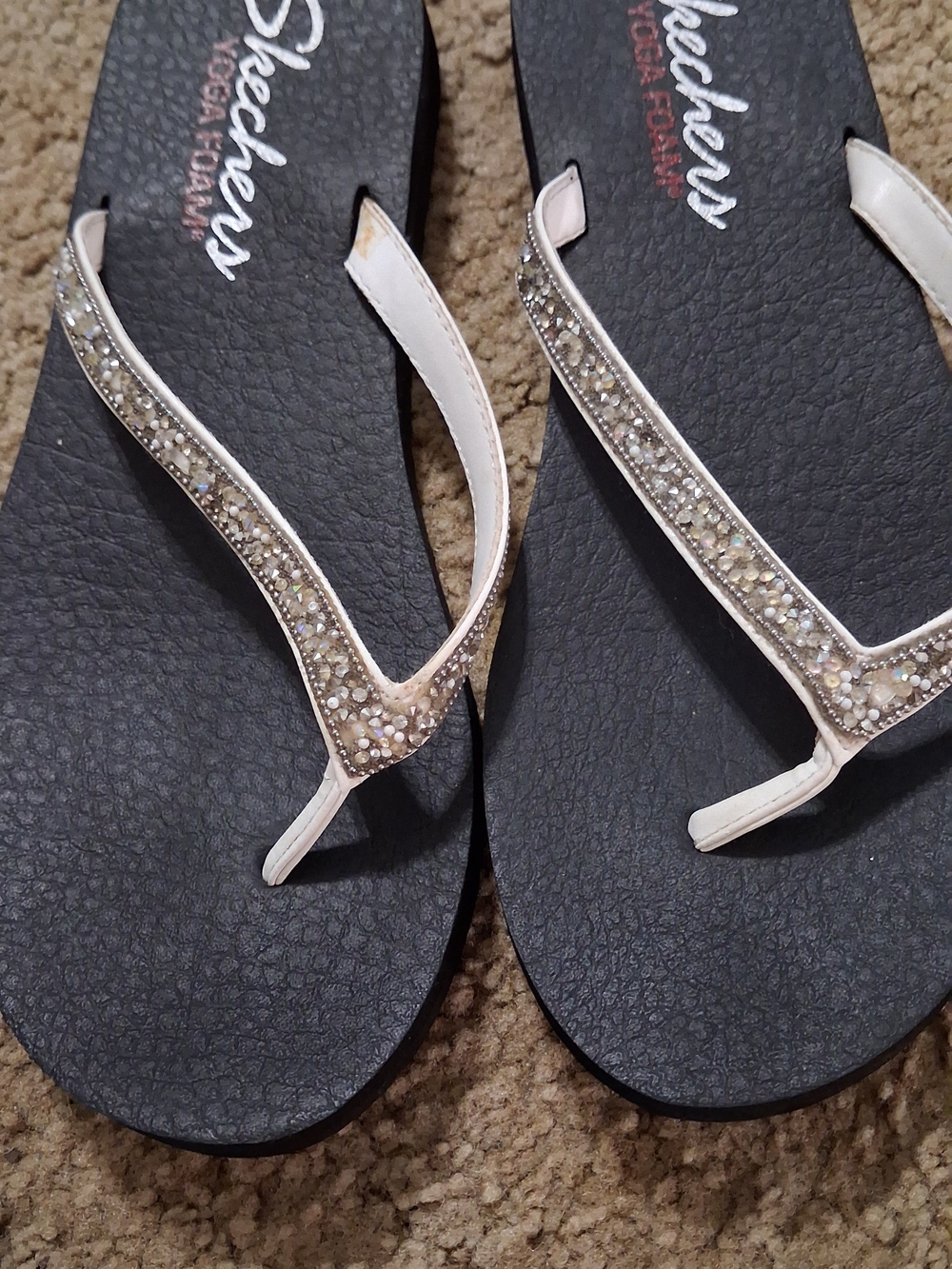 Skechers Womenβs Black Yoga Foam Flip Flops